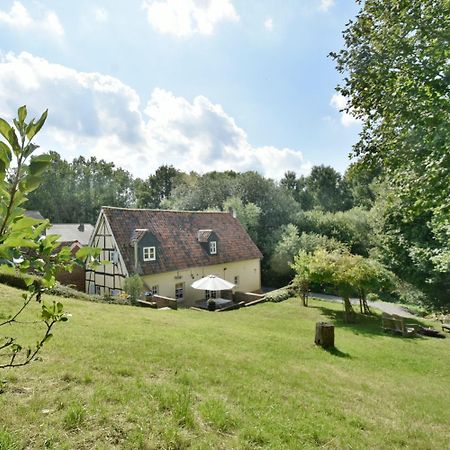 New! Unieke Vakantiewoning In Bosrijke Omgeving Tongeren Eksteriør bilde
