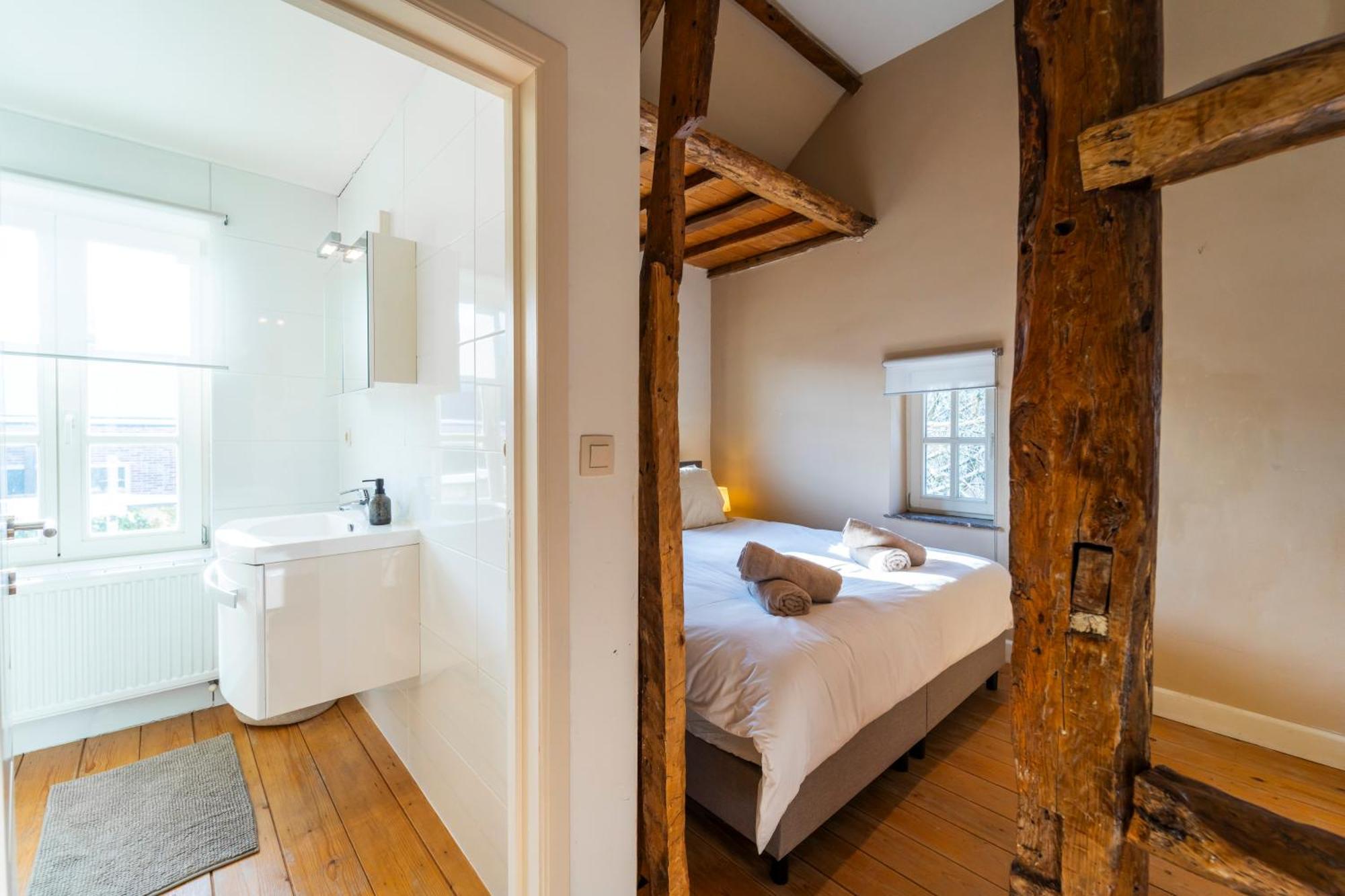 New! Unieke Vakantiewoning In Bosrijke Omgeving Tongeren Eksteriør bilde