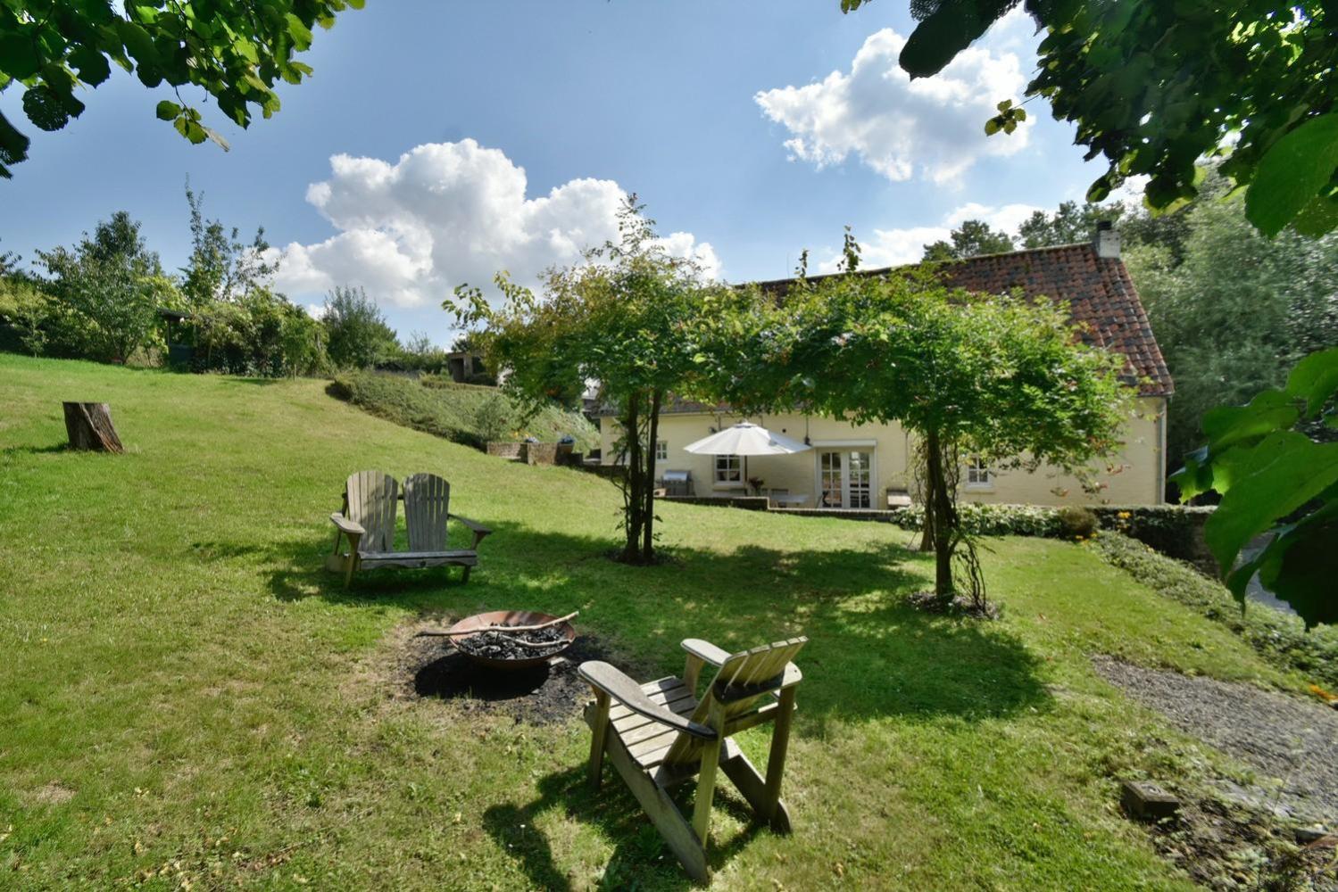 New! Unieke Vakantiewoning In Bosrijke Omgeving Tongeren Eksteriør bilde